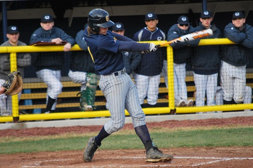 Emory & Henry Baseball Rallies To Defeat Bluefield, 10-9, On the Road